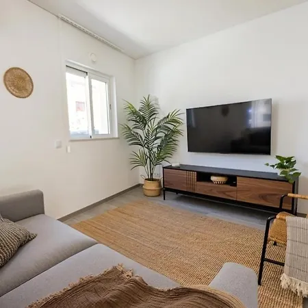 Appartement 2-bdr Duplex Townhouse, *