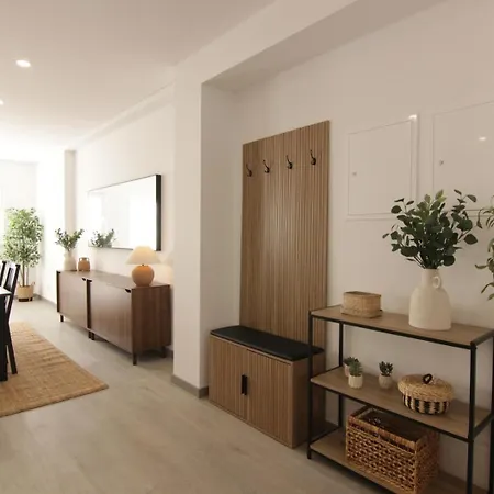 2-bdr Duplex Townhouse, Appartement